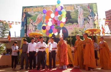 Phật giáo huyện Krông Bông tổ chức Đại Lễ Phật đản Phật lịch 2558